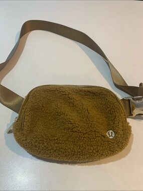 Lululemon Shearling Fanny Pack - Camel Brown